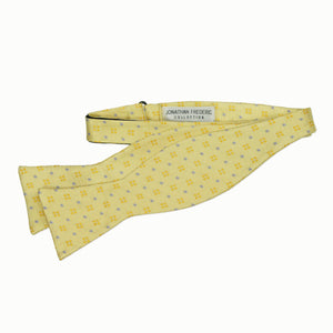 Jonathan Frederic Collection “Westlake” Yellow Flower Silk Self Tie Bow Tie
