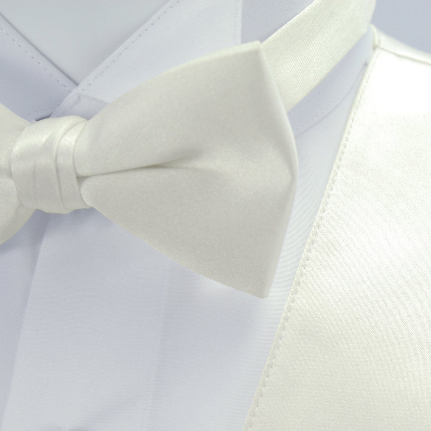 Jonathan Frederic Bow Tie